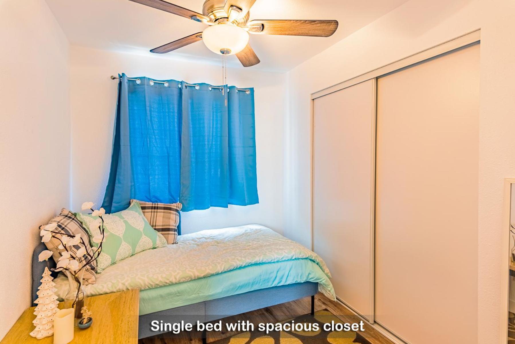 Entire Lovely 3-bedroom Near Downtown, With Free Parking & Laundry * San Diego